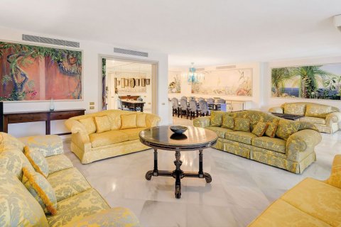 Apartment for sale in El Puerto de Santa Maria, Cadiz, Spain 5 bedrooms, 339 sq.m. No. 53378 - photo 8