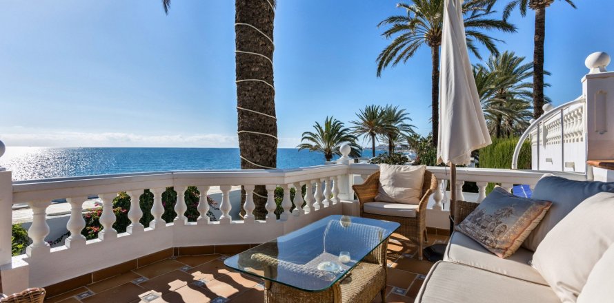 Townhouse in Marbella Golden Mile, Malaga, Spain 3 bedrooms, 194 sq.m. No. 53577