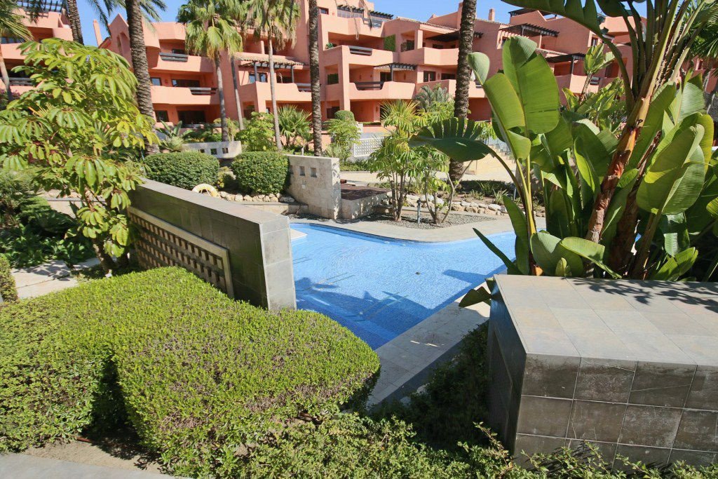 Apartament w Estepona, Malaga, Hiszpania 3 sypialnie, 183 mkw. nr 53399