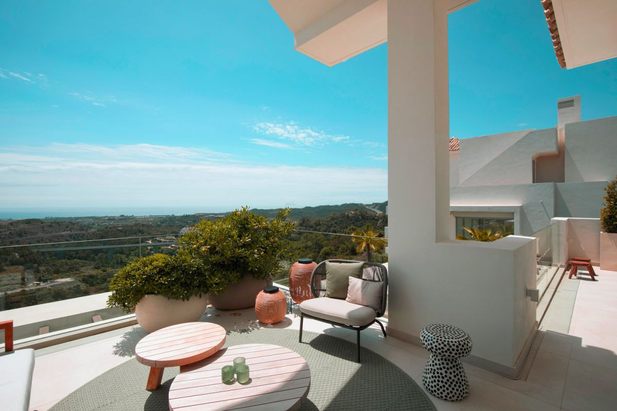 Kattohuoneisto Benahavis, Malaga, Espanja 4 makuuhuonetta, 376 m2 No. 53411