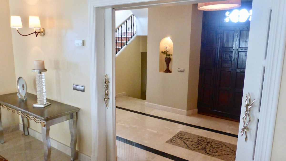 Villa a Benahavis, Malaga, Spagna 6 camere da letto, 950 mq. N° 53379