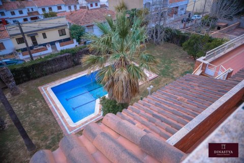 House for sale Tarragona, Spain 6 bedrooms, 280 sq.m. No. 53644 - photo 2