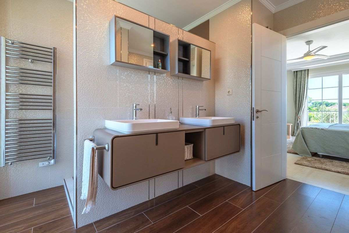 Huvila Marbella Golden Mile, Malaga, Espanja 7 makuuhuonetta, 696 m2 No. 53474