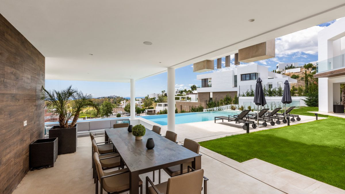 Villa à La Alqueria-El Paraíso, Malaga, Espagne 5 chambres, 862 m2 No. 53380