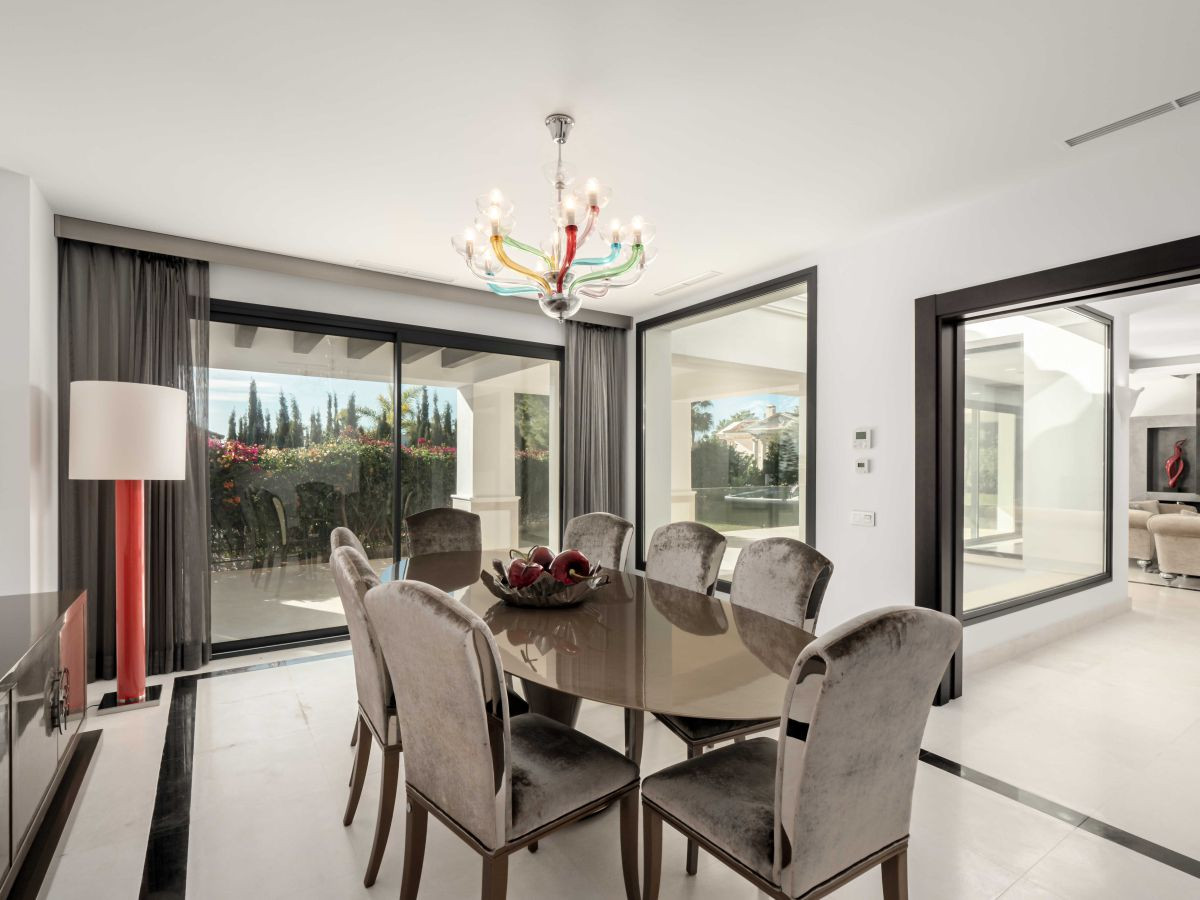 Villa in Marbella Golden Mile, Malaga, Spanien 5 Schlafzimmer, 714 m2 Nr. 53458