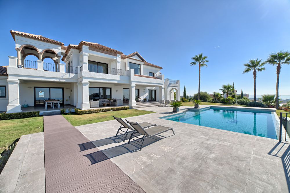 Villa in Benahavis, Malaga, Spain 5 bedrooms, 761 sq.m. No. 53362