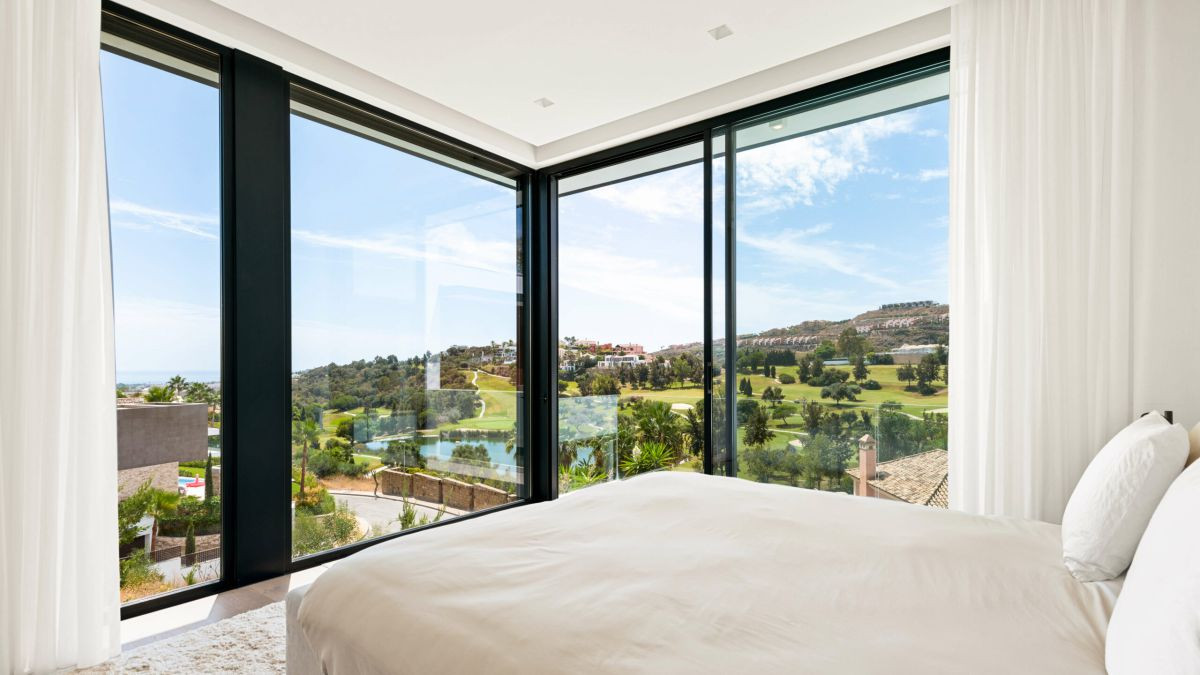 Villa in La Alqueria-El Paraíso, Malaga, Spanien 7 Schlafzimmer, 842 m2 Nr. 53413