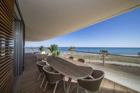 Apartment for sale in Estepona, Malaga, Spain 4 bedrooms, 157 sq.m. No. 53425 - photo 3
