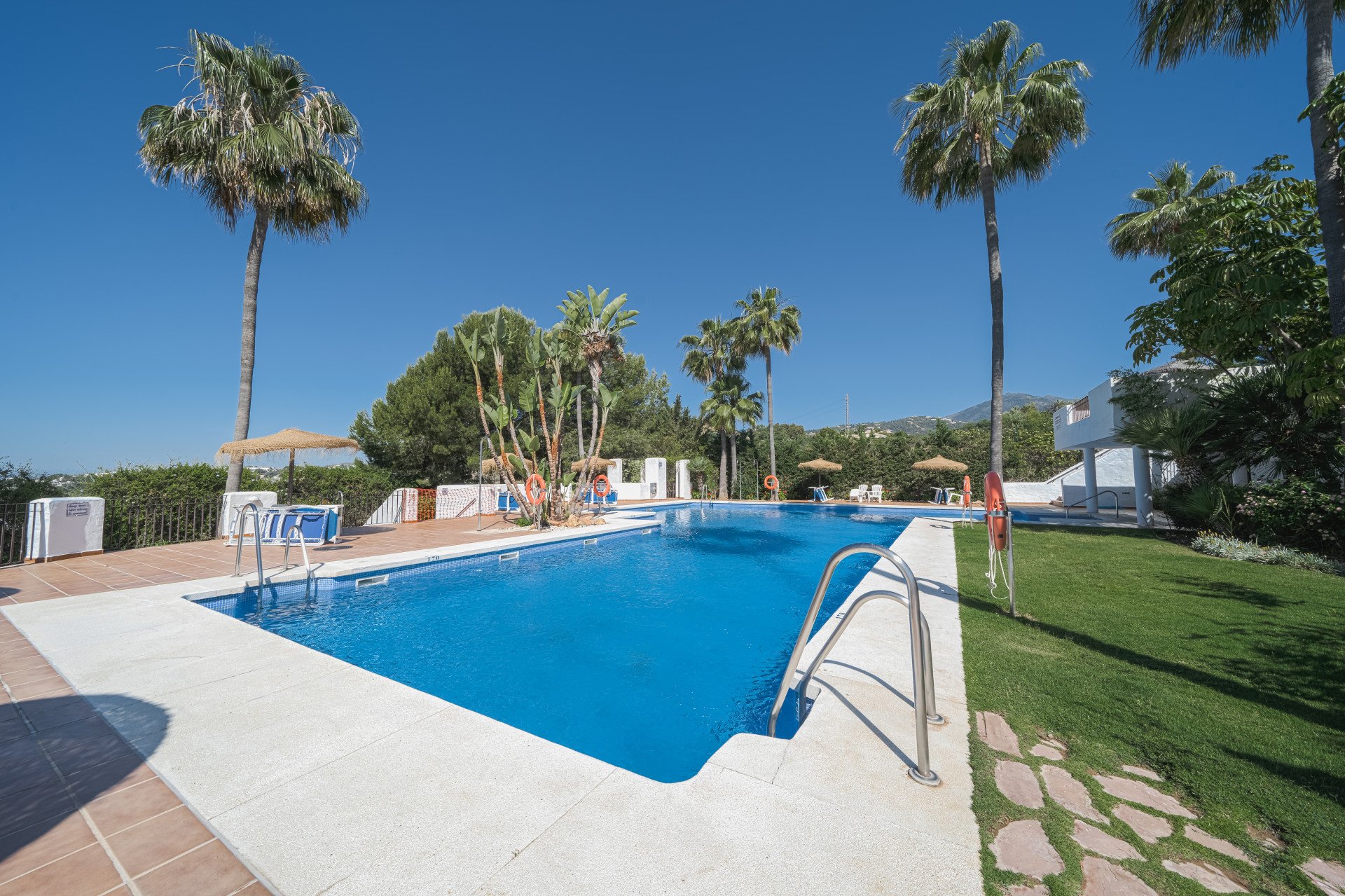 Apartment in Marbella, Malaga, Spain 2 bedrooms, 152 sq.m. No. 53521