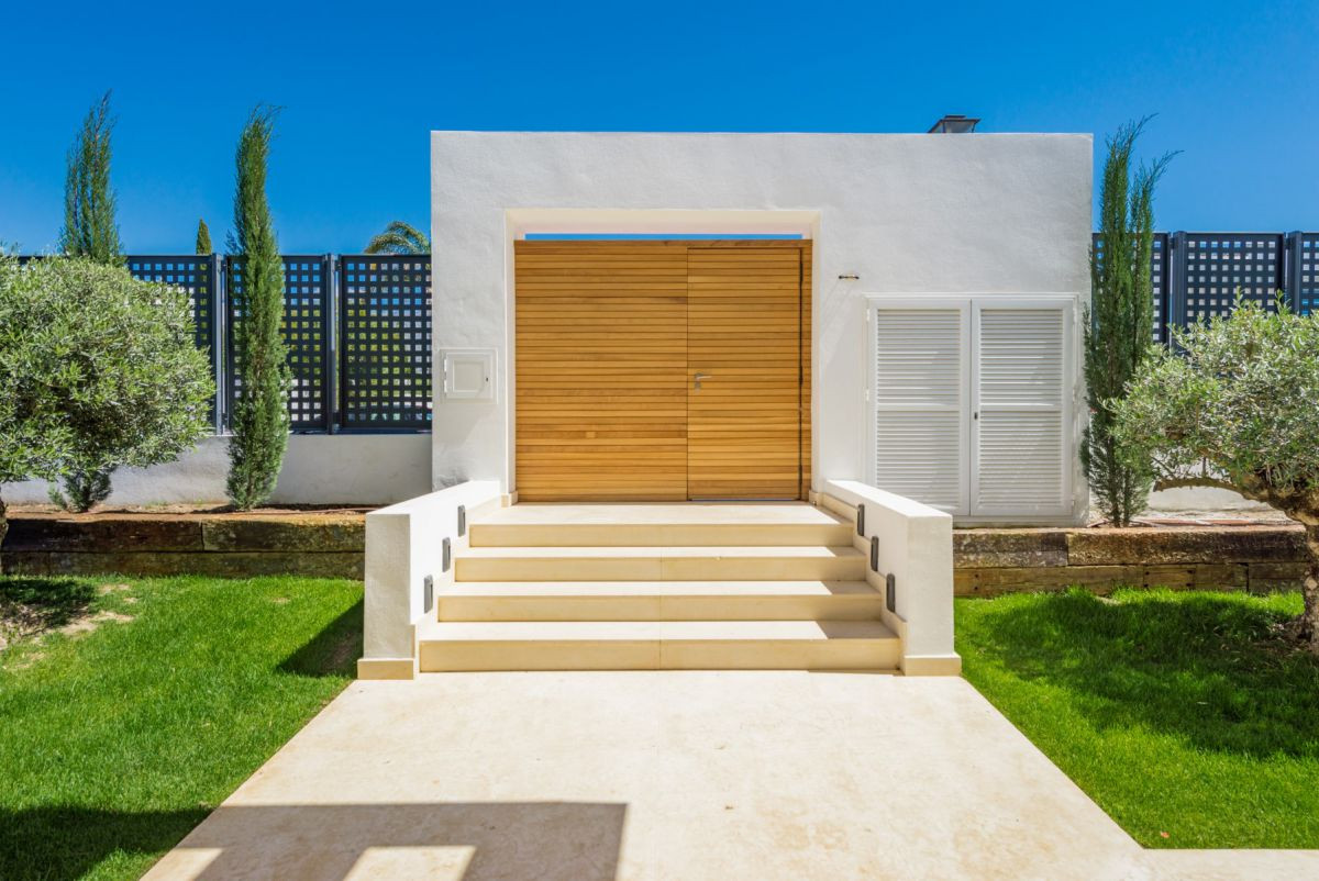 Willa w Nueva Andalucia, Malaga, Hiszpania 4 sypialnie, 749 mkw. nr 53398