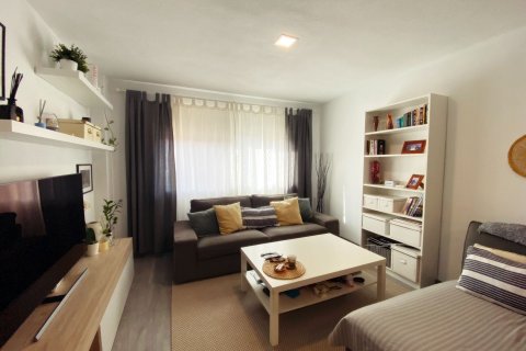 Apartment for sale in San Fernando, Gran Canaria, Spain 3 bedrooms, 80 sq.m. No. 55172 - photo 11