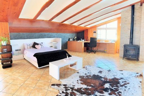 Villa for sale in Benaguasil, Valencia, Spain 6 bedrooms, 806 sq.m. No. 53876 - photo 14