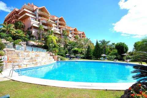 Apartment for sale Nueva Andalucia, Malaga, Spain 3 bedrooms, 202 sq.m. No. 55342 - photo 1