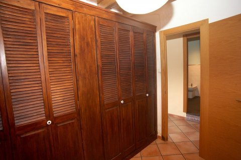 Apartment for sale in Valencia, Spain 3 bedrooms, 120 sq.m. No. 53785 - photo 15
