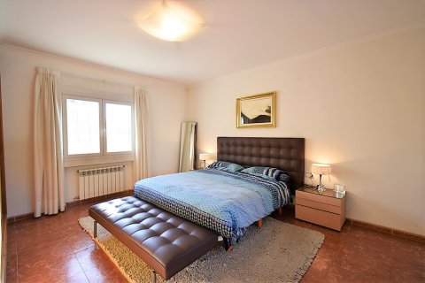 Villa for sale in L'Eliana, Valencia, Spain 4 bedrooms, 500 sq.m. No. 53904 - photo 18