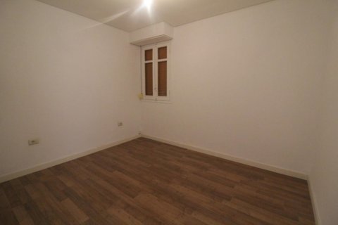 Apartment for sale in Valencia, Spain 4 bedrooms, 144 sq.m. No. 53871 - photo 6