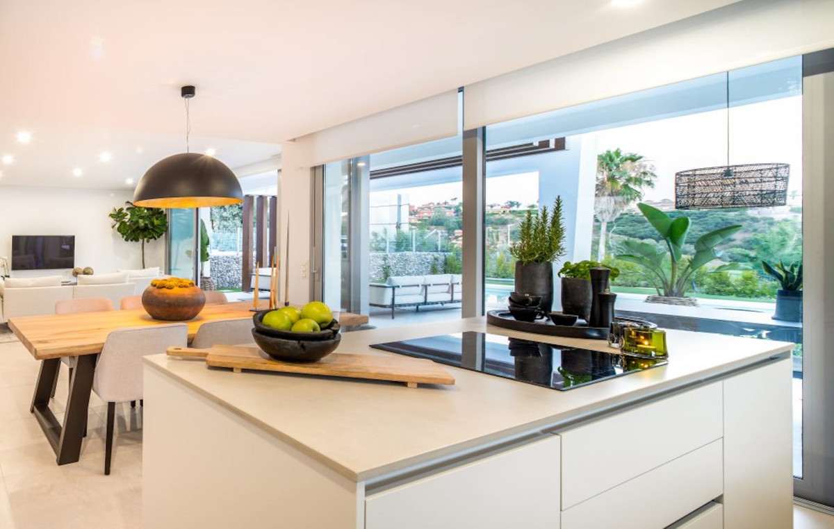 Huvila Marbella, Malaga, Espanja 4 makuuhuonetta, 422 m2 No. 55350