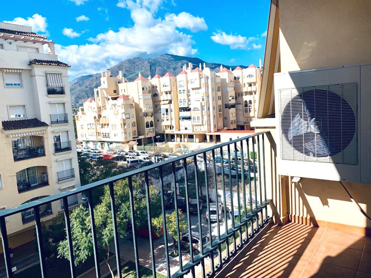 Apartamento en Estepona, Málaga, España 2 dormitorios, 96 m2 No. 55419