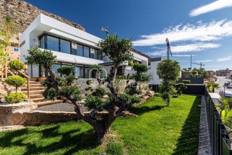 Villa for sale in Finestrat, Alicante, Spain 4 bedrooms, 400 sq.m. No. 53730 - photo 4