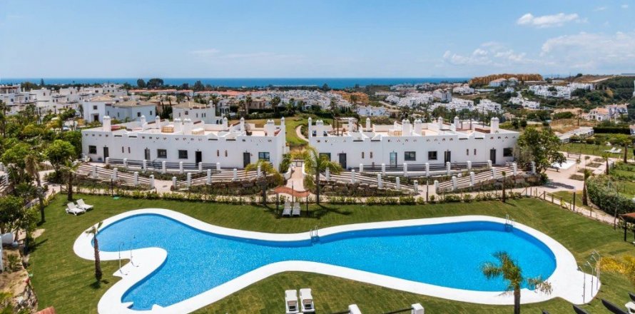 Townhouse Estepona, Malaga, Spain 3 bedrooms, 240 sq.m. No. 55344