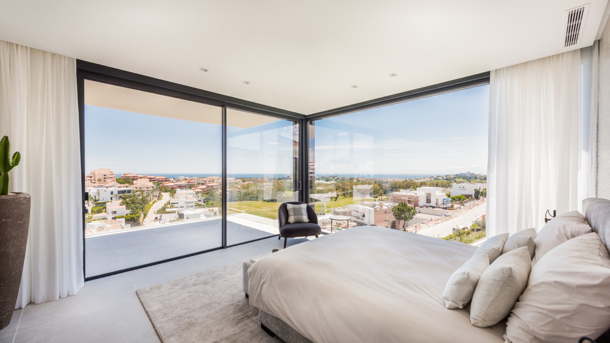 Villa i Benahavis, Malaga, Spanien 6 sovrum, 672 kvm. Nr. 55366