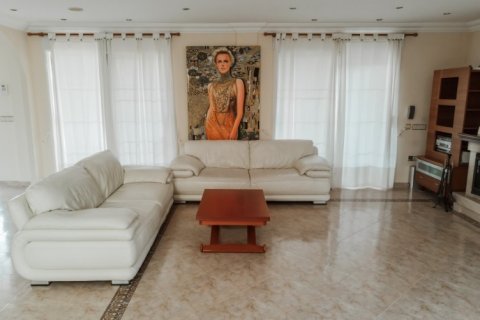 Villa for sale in Valencia, Spain 4 bedrooms, 360 sq.m. No. 53882 - photo 10