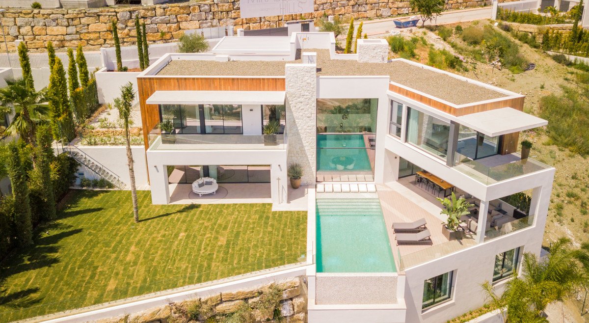 Villa i Benahavis, Malaga, Spanien 6 sovrum, 672 kvm. Nr. 55366