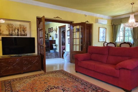 Villa for sale in L'Eliana, Valencia, Spain 5 bedrooms, 200 sq.m. No. 53916 - photo 21