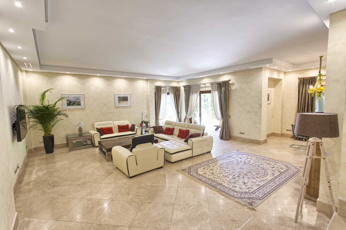 Willa w Marbella Golden Mile, Malaga, Hiszpania 4 sypialnie, 1012 mkw. nr 55332
