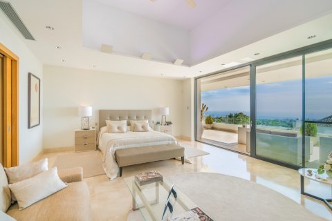 Penthouse for sale in Marbella, Malaga, Spain 5 bedrooms, 1102 sq.m. No. 55420 - photo 10