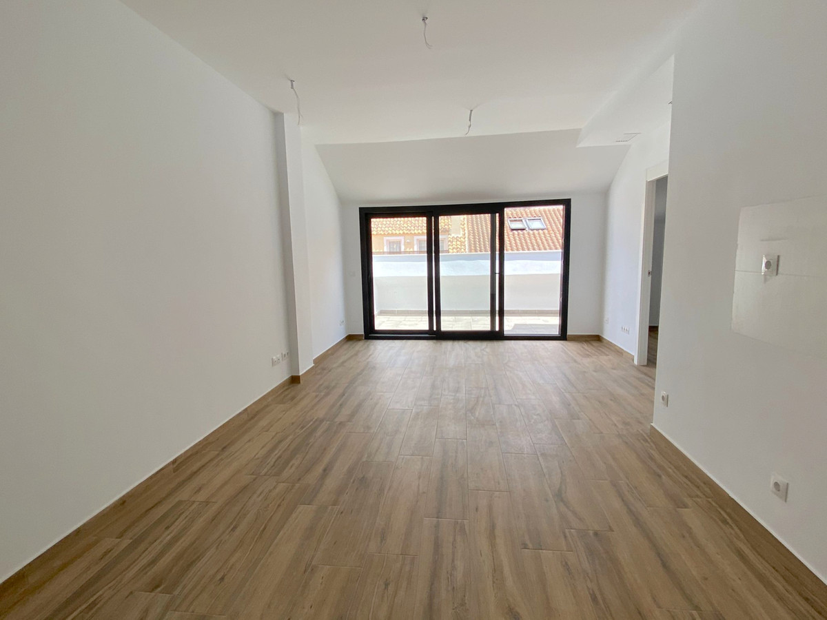 Квартира в Фуэнхирола, Малага, Испания 2 спальни, 69м2 №55434