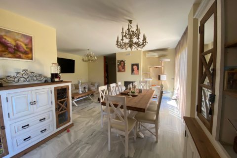 Villa for sale in Benahavis, Malaga, Spain 2 bedrooms, 153 sq.m. No. 55431 - photo 6