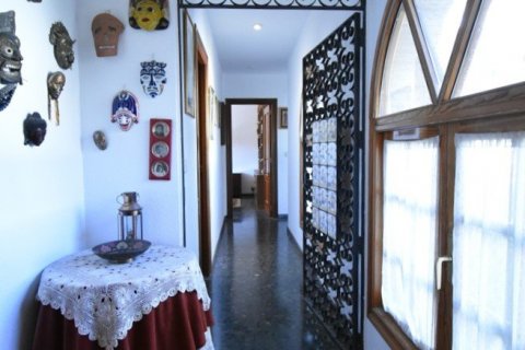 Villa for sale in L'Eliana, Valencia, Spain 6 bedrooms, 384 sq.m. No. 53912 - photo 28