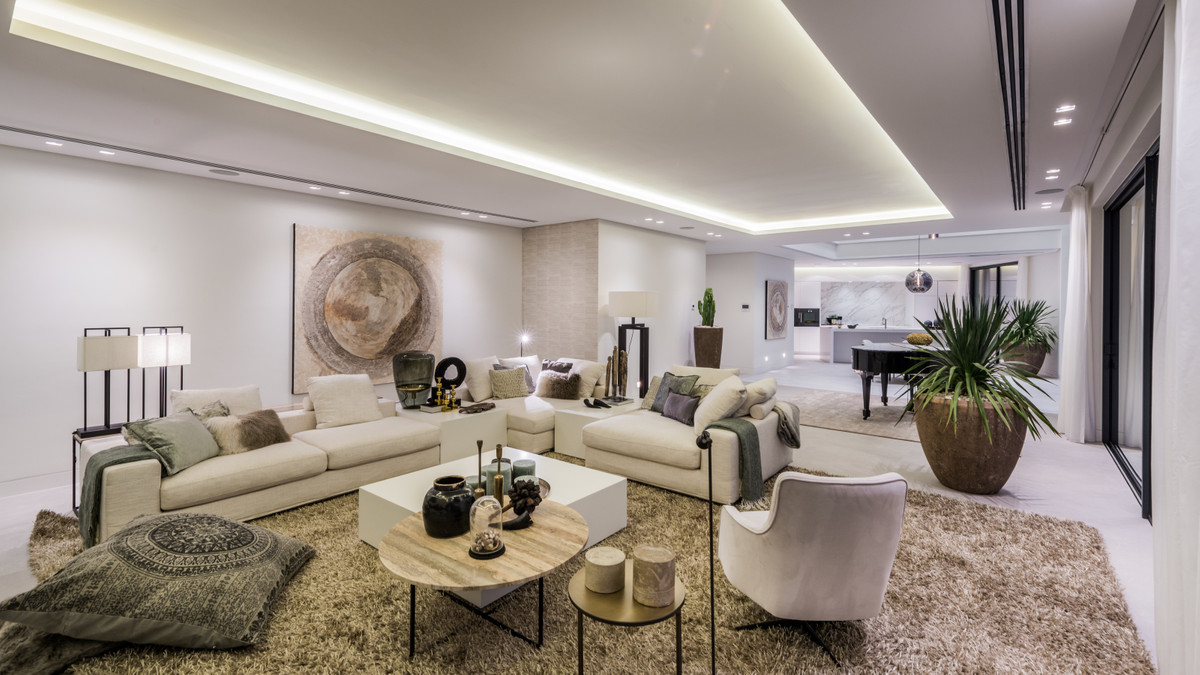 Villa i Benahavis, Malaga, Spanien 6 sovrum, 672 kvm. Nr. 55366