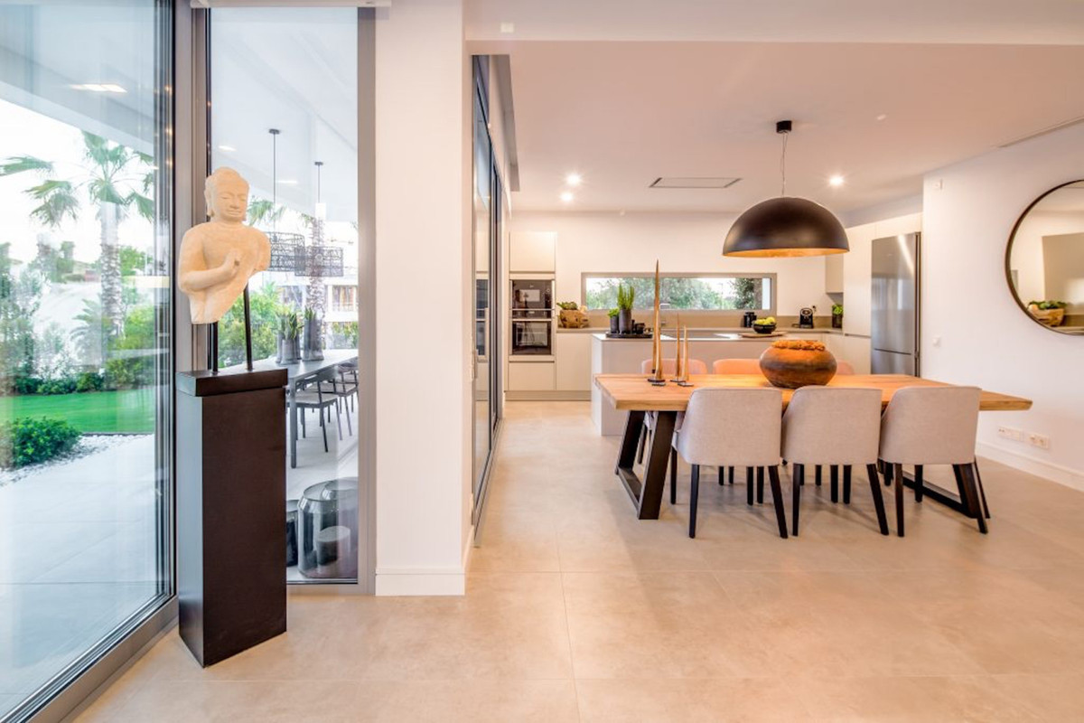 Huvila Marbella, Malaga, Espanja 4 makuuhuonetta, 422 m2 No. 55350