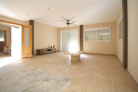 House for sale in Cullera, Valencia, Spain 4 bedrooms, 150 sq.m. No. 53807 - photo 4