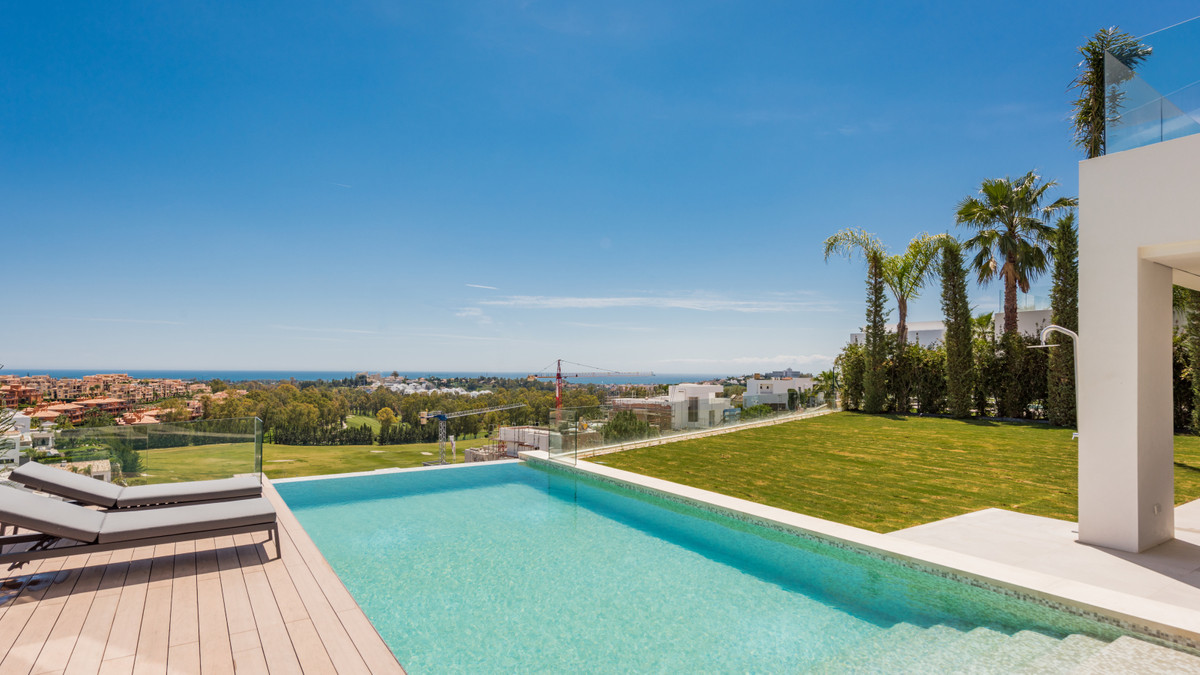 Villa i Benahavis, Malaga, Spanien 6 sovrum, 672 kvm. Nr. 55366