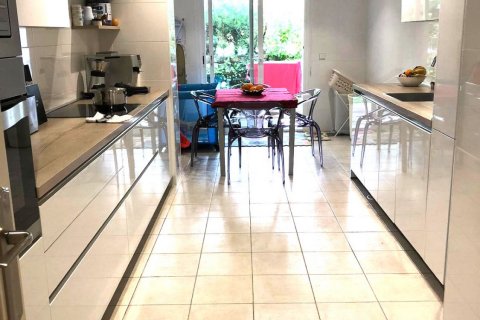 Apartment for rent in Marbella, Malaga, Spain 2 bedrooms, 150 sq.m. No. 55426 - photo 3