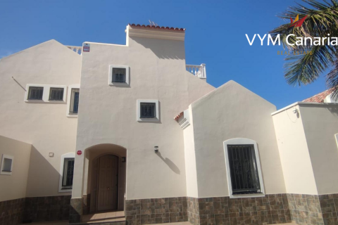 Villa for sale in Torviscas, Tenerife, Spain 6 bedrooms, 200 sq.m. No. 54888 - photo 30