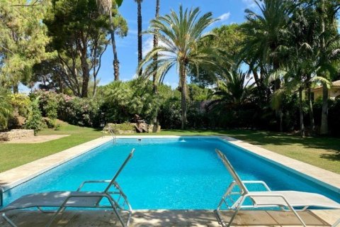 Villa for sale in Rocafort, Valencia, Spain 6 bedrooms, 690 sq.m. No. 53879 - photo 26