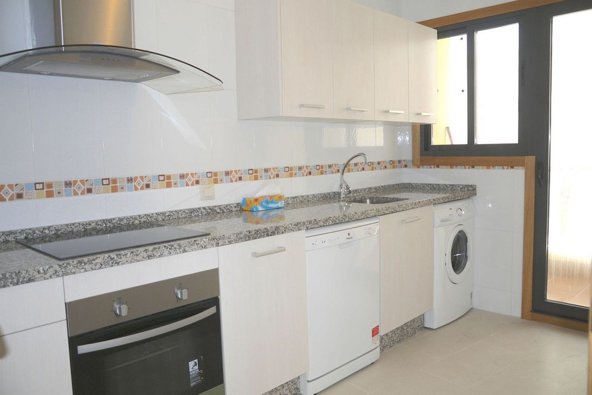 Huoneisto San Luis de Sabinillas, Malaga, Espanja 2 makuuhuonetta, 101 m2 No. 55437