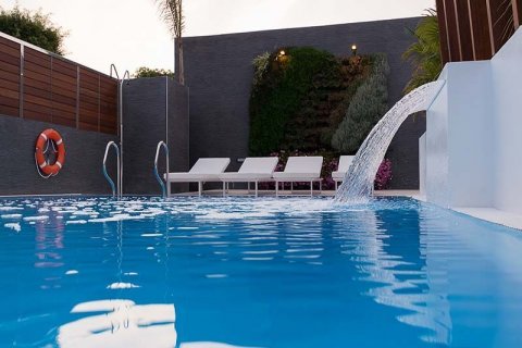 Hotel for sale San Bartolome De Tirajana, Gran Canaria, Spain 7 bedrooms, 900 sq.m. No. 55206 - photo 2