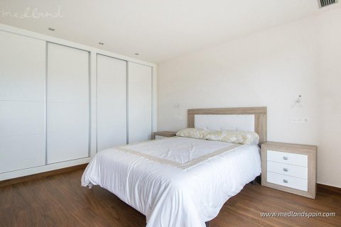 Villa for sale in Ciudad Quesada, Alicante, Spain 4 bedrooms, 151 sq.m. No. 55092 - photo 8