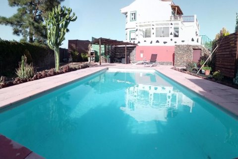Villa for sale on Gran Canaria, Spain 3 bedrooms, 237 sq.m. No. 55173 - photo 1
