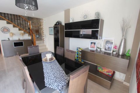House for sale in Benaguasil, Valencia, Spain 4 bedrooms, 130 sq.m. No. 53789 - photo 8