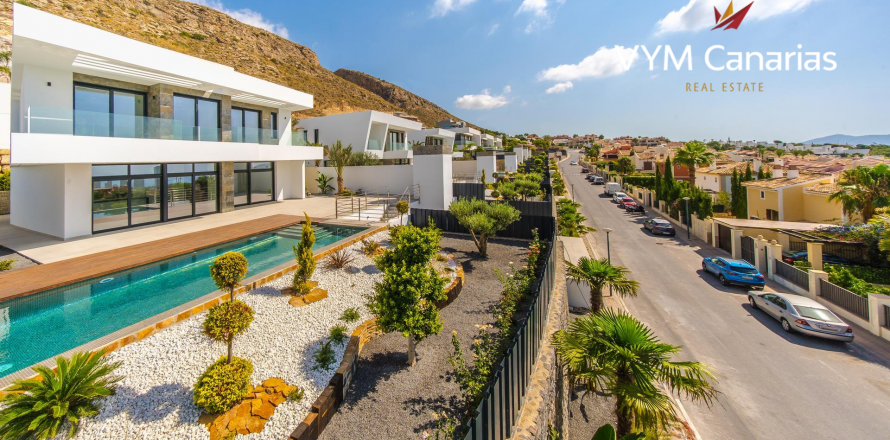 Villa in Golf Bahia, Alicante, Spain 8 bedrooms, 998 sq.m. No. 54935