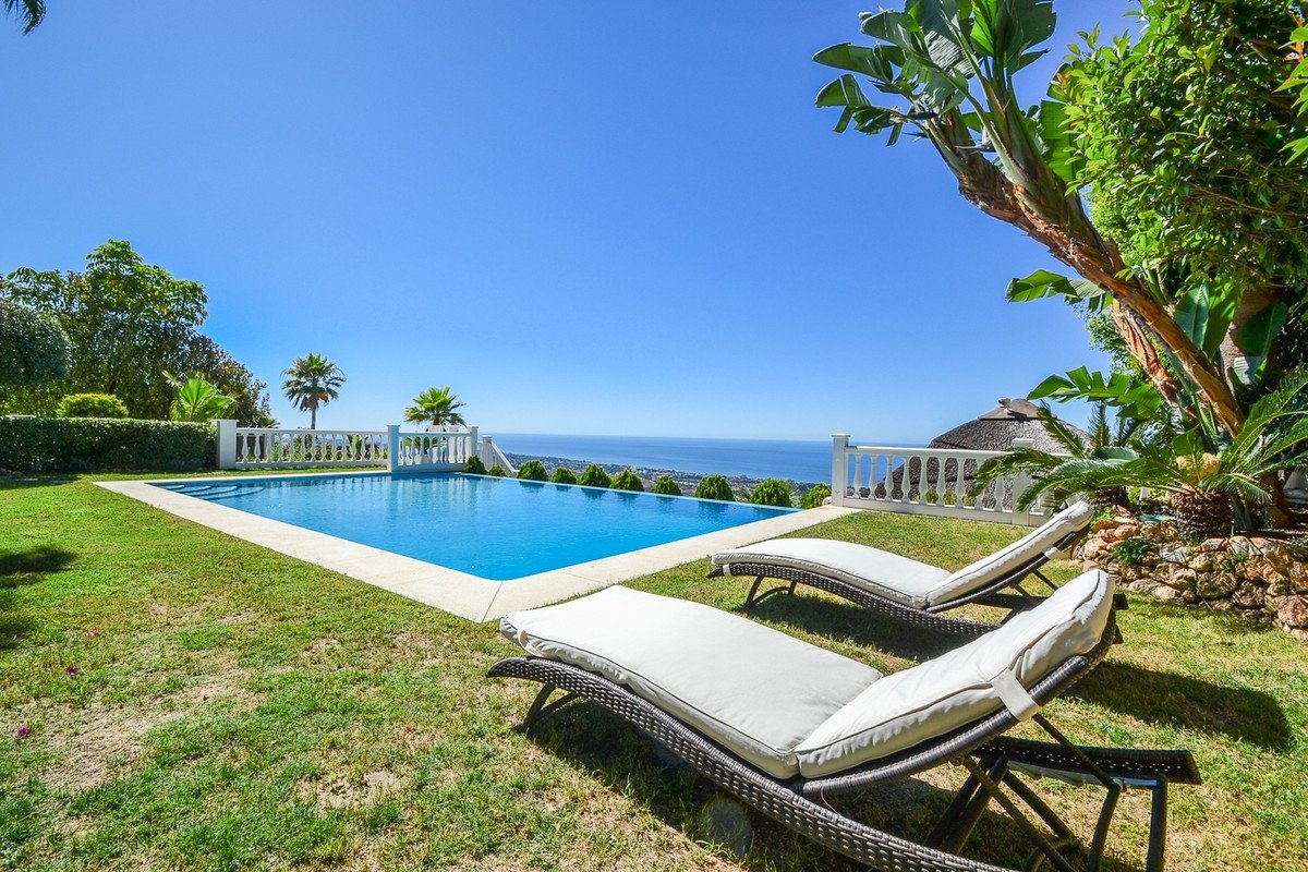 Villa en Los Monteros, Málaga, España 5 dormitorios, 618 m2 No. 55333