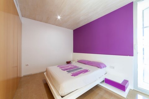 Villa for sale in Valencia, Spain 3 bedrooms, 400 sq.m. No. 54007 - photo 10