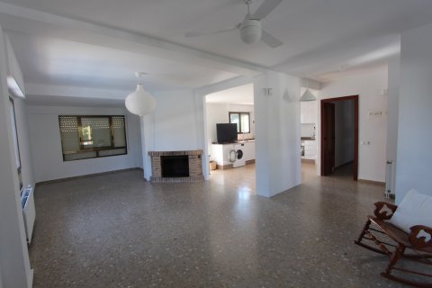 Villa for sale in L'Eliana, Valencia, Spain 3 bedrooms, 300 sq.m. No. 54094 - photo 15