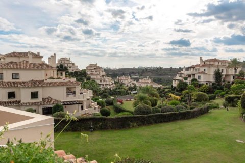 Apartment for sale Benahavis, Malaga, Spain 3 bedrooms, 147 sq.m. No. 55418 - photo 1
